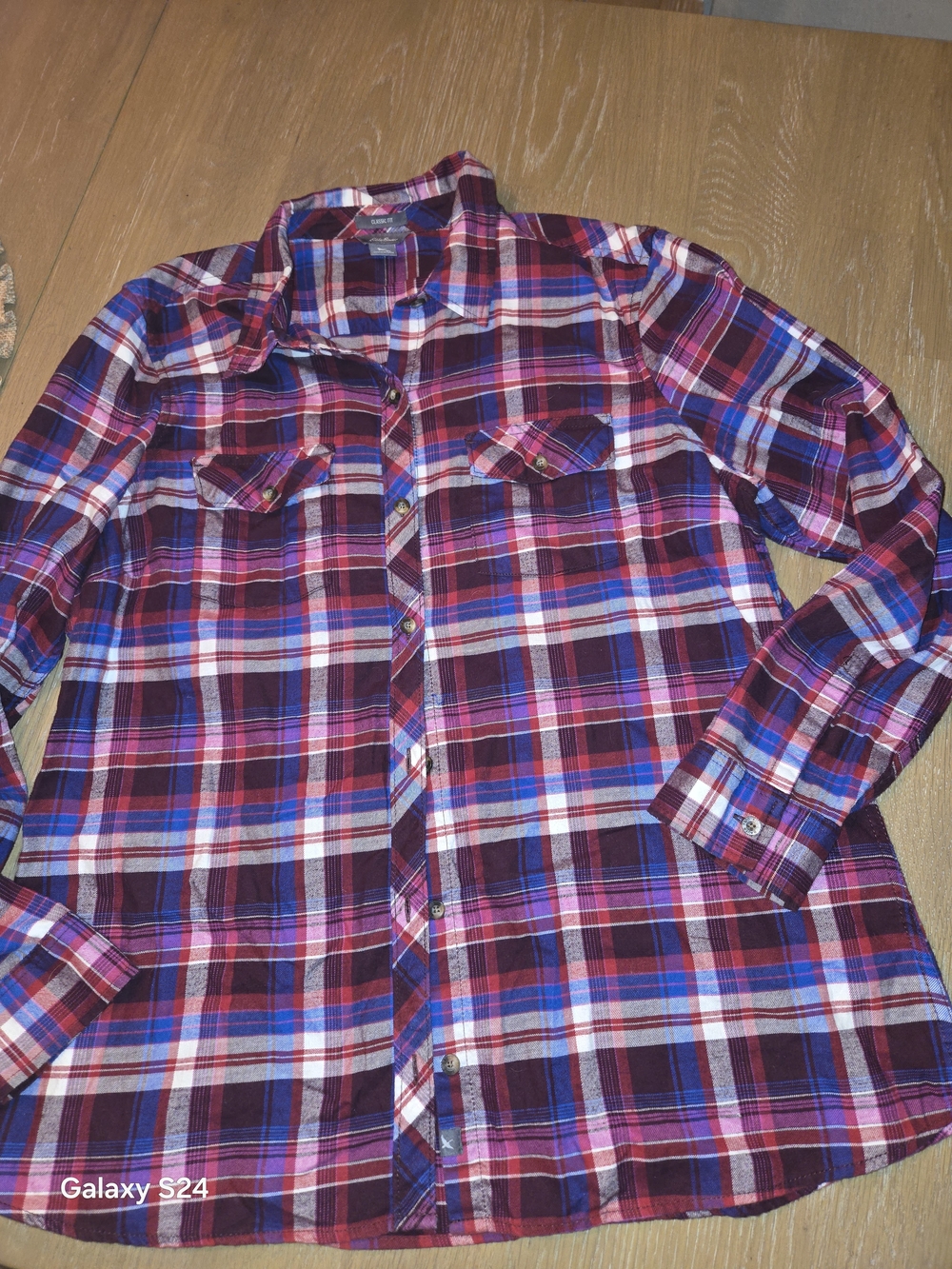 Womens XL Flannel Plaid Button-Up Shirt in Burgundy and Blue Eddie Bauer